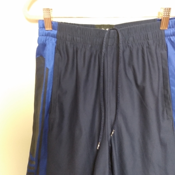 Under Armour Loose Fit Blue Drawstring Waist Athletic Shorts Size Small - Picture 5 of 7
